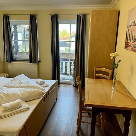 Apartament !!! Alt Fewo 7 *